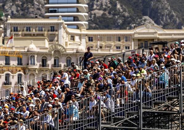 MONTE CARLO Fans in the stands during the 3rd practice session ahead of the F1 Monaco Grand Prix at Circuit de Monaco on May 28, 2022 in Monte Carlo, Monaco REMKO DE WAAL F1 Monaco Grand Prix practice 3 2022 xVIxANPxSportx xxANPxIVx 449446749 originalFilename: 449446749.jpg