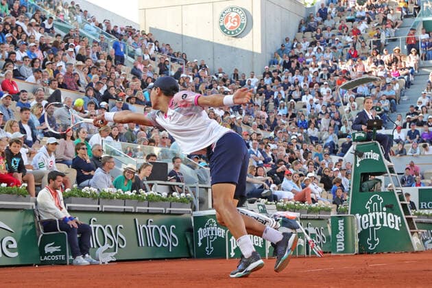 27th May 2022; Roland Garros, Paris, France: French Open Tennis tournament: Brandon Nakashima (USA) receives another speedy serve from Alexander Zverev (GER)  ActionPlus12393550 JonxBromley