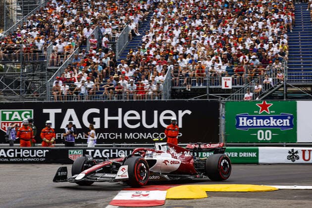 24 ZHOU Guanyu (chi), Alfa Romeo F1 Team ORLEN C42, action during the Formula 1 Grand Prix de Monaco 2022, 7th round of the 2022 FIA Formula One World Championship, WM, Weltmeisterschaft on the Circuit de Monaco, from May 27 to 29, 2022 in Monte-Carlo, Monaco - F1 - MONACO GRAND PRIX 2022 DPPI Panoramic  00122018__DE_3373.JPG_