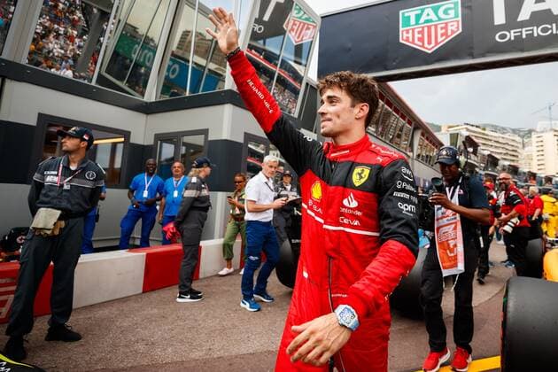 Charles Leclerc Scuderia Ferrari waves to fans after pole position, Monaco 2022 Grand Prix, Motorsport, Formula 1, 28 05 2022 Monaco 2022 Grand Prix, Motorsport, Formula 1, 28 05 2022 Copyright: xEibner-Pressefoto AlexanderxNeisx EP_ANS