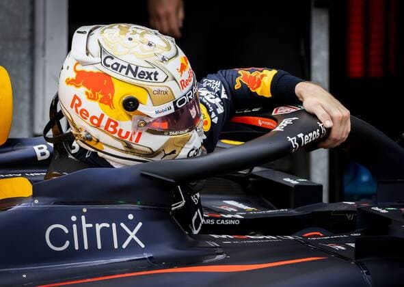 MONTE CARLO Max Verstappen Oracle Red Bull Racing after qualifying ahead of the F1 Grand Prix of Monaco at Circuit de Monaco on May 28, 2022 in Monte Carlo, Monaco REMKO DE WAAL F1 Grand Prix of Monaco, Qualifying 2021 2022 xVIxANPxSportx xxANPxIVx 449453779 originalFilename: 449453779.jpg