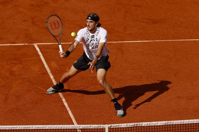Mandatory Credit: Photo by Ella Ling Shutterstock (12956279bc) Stefanos Tsitsipas of Greece in action French Open Tennis, Day 7, Roland Garros, Paris, France - 28 May 2022 French Open Tennis, Day 7, Roland Garros, Paris, France - 28 May 2022  Copyright: xEllaxLing Shutterstockx 12956279bc