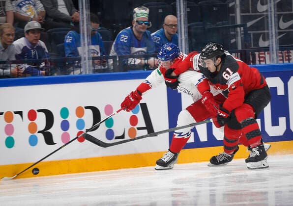 Jakub Vrana 13 of Czech Republic and k61< during the 2022 IIHF Ice hockey, Eishockey World Championship, WM, Weltmeisterschaft match between Canada and Czech Republic at the Nokia Arena on 28. May 2022 in Tampere, Finland. (Kalle Parkkinen Newspix24)  Copyright: xKallexParkkinenx np2428191202032