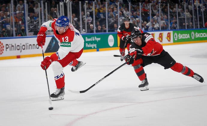 Jakub Vrana 13 of Czech Republic and Zach Whitecloud 2 of Canada during the 2022 IIHF Ice hockey, Eishockey World Championship, WM, Weltmeisterschaft match between Canada and Czech Republic at the Nokia Arena on 28. May 2022 in Tampere, Finland. (Kalle Parkkinen Newspix24)  Copyright: xKallexParkkinenx np2428471102033