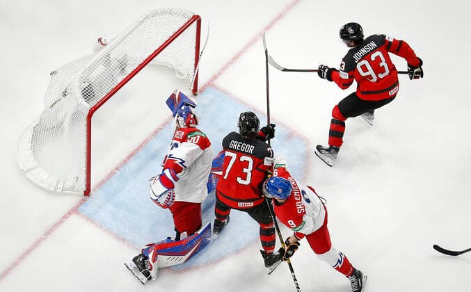 Kent Johnson 93 of Canada scores behind goaltender Karel Vejmelka 50 of Czech Republic during the 2022 IIHF Ice hockey, Eishockey World Championship, WM, Weltmeisterschaft match between Canada and Czech Republic at the Nokia Arena on 28. May 2022 in Tampere, Finland. (Kalle Parkkinen Newspix24)  Copyright: xKallexParkkinenx np2428322002035