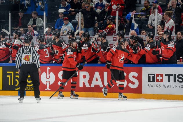 28 05 2022, Tampere, Nokia Arena, Canada v Czech Republic 2022 IIHF Ice Hockey World Championship, Canada celebrate Tampere Nokia Arena Pirkanmaa Finland  Copyright: xJustPictures.ch AndreaxBrancax