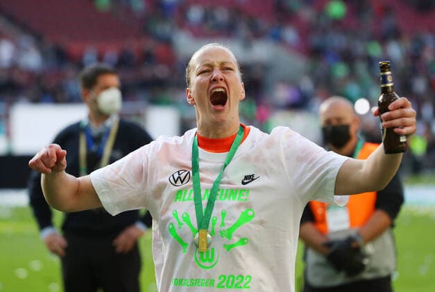 VfL vs 1 FFC Turbine Potsdam, DFB Pokalfinale women Cologne, 28 05 2022, FOOTBALL VfL Wolfsburg vs 1 FFC Turbine Potsdam, DFB Pokalfinale women, season 2021 22 VfL Wolfsburg women wins DFB Pokalfinale 2022, goalkeeper Almuth Schult VfL Wolfsburg Cologne