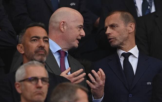 France Soccer Champions League Liverpool - Real Madrid 8203090 28.05.2022 FIFA President Gianni Infantino, left, and UEFA President Aleksander Ceferin watch the Champions League final soccer match between Liverpool and Real Madrid in Paris, France. Alexey Filippov Sputnik Paris France  Copyright: xAlexeyxFilippovx