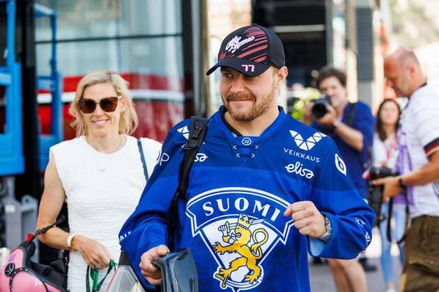 Valtteri Bottas Alfa Romea F1 Team with Hockey Jersey of Finland, Monaco Grand Prix 2022, Motorsport, Formula 1, 29 05 2022 Monaco Grand Prix 2022, Motorsport, Formula 1, 29 05 2022 Monte Carlo Copyright: xEibner-Pressefoto AlexanderxNeisx EP_ANS