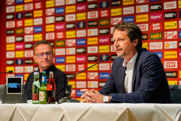SOCCER - OEFB, press conference, PK, Pressekonferenz BAD TATZMANNSDORF,AUSTRIA,29.MAY.22 - SOCCER - OEFB, Oesterreichischer Fussball-Bund, press conference, presentation of the new head coach. Image shows Ralf Rangnick (AUT) and sporting director Peter Schoettel (OEFB).  GEPAxpictures xJohannesxFriedl