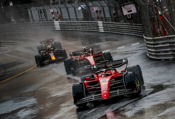 MONTE CARLO Charles Leclerc 16 with the Ferrari, Carlos Sainz 55 with the Ferrari, Sergio Perez 11 with the Oracle Red Bull Racing RB18 Honda and Max Verstappen 1 with the Oracle Red Bull Racing RB18 Honda during the formation lap of the F1 Grand Prix of Monaco at Circuit de Monaco on May 29, 2022 in Monte Carlo, Monaco REMKO DE WAAL F1 Grand Prix of Monaco, RACE 2022 xVIxANPxSportx xxANPxIVx 449505415 originalFilename: 449505415.jpg