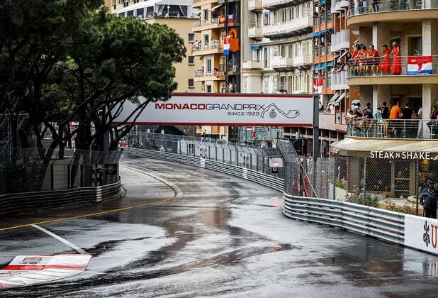 MONTE CARLO An empty track after a red flag is raised during the race of the F1 Monaco Grand Prix at Circuit de Monaco on May 29, 2022 in Monte Carlo, Monaco REMKO DE WAAL F1 Monaco Grand Prix, RACE 2022 xVIxANPxSportx xxANPxIVx 449507089 originalFilename: 449507089.jpg