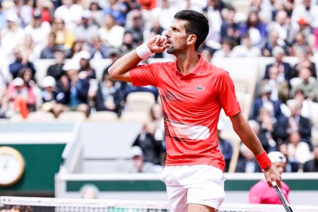 TENNIS - French Open 2022 PARIS,FRANCE,29.MAY.22 - TENNIS - ATP, Tennis Herren World Tour, French Open, Roland Garros, Grand Slam. Image shows the rejoicing of Novak Djokovic (SRB).  GEPAxpictures xPatrickxSteiner