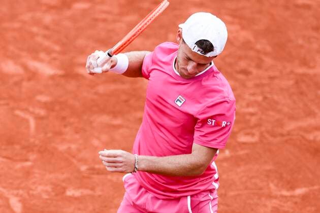 TENNIS - French Open 2022 PARIS,FRANCE,29.MAY.22 - TENNIS - ATP, Tennis Herren World Tour, French Open, Roland Garros, Grand Slam. Image shows Diego Schwartzman (ARG).  GEPAxpictures xPatrickxSteiner