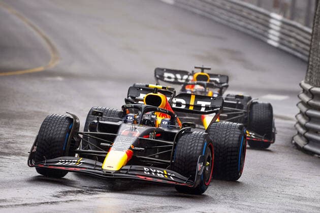 11 PEREZ Sergio (mex), Red Bull Racing RB18, action during the Formula 1 Grand Prix de Monaco 2022, 7th round of the 2022 FIA Formula One World Championship, WM, Weltmeisterschaft on the Circuit de Monaco, from May 27 to 29, 2022 in Monte-Carlo, Monaco - F1 - MONACO GRAND PRIX 2022 - Race DPPI Panoramic  _R5_4473