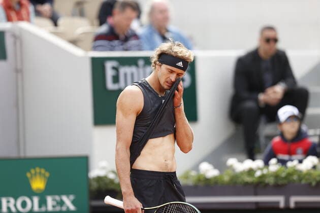29 05 2022, Tennis, French Open 2022 Roland Garros, FRA, Paris, Roland Garros picture v li Alexander Zverev GER Copyright: HMBxMedia AntonioxBorga
