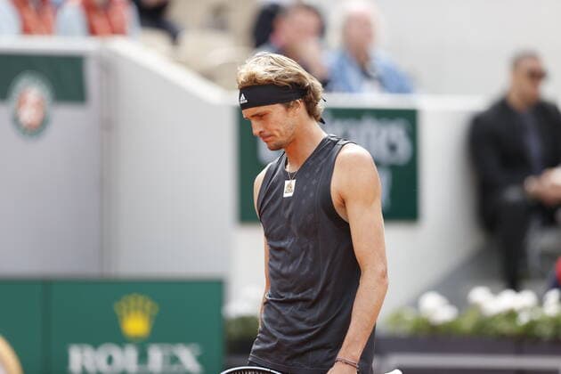 29 05 2022, Tennis, French Open 2022 Roland Garros, FRA, Paris, Roland Garros picture v li Alexander Zverev GER Copyright: HMBxMedia AntonioxBorga