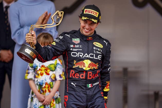 PEREZ Sergio (mex), Red Bull Racing RB18, portrait podium during the Formula 1 Grand Prix de Monaco 2022, 7th round of the 2022 FIA Formula One World Championship, WM, Weltmeisterschaft on the Circuit de Monaco, from May 27 to 29, 2022 in Monte-Carlo, Monaco - F1 - MONACO GRAND PRIX 2022 - Race DPPI Panoramic  00122019__R5_5456_1