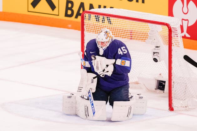 TAMPERE, FINLAND MAY 29 goalkeeper Jussi Olkinuora of Finland in action during the 2022 IIHF Ice Hockey World Championship match between Finland and Canada at Nokia Arena on May 29, 2022 in Tampere, Finland Tampere Nokia Arena Finland  Copyright: xJustPictures.ch JarixPestelaccix