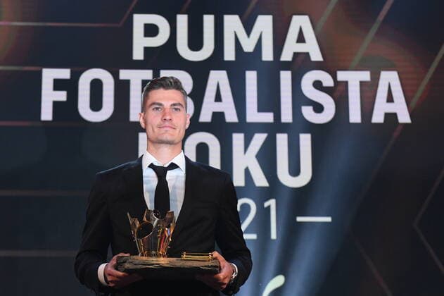 Bilder des Jahres 2022, Sport 05 Mai Sport Themen der Woche KW21 Sport Bilder des Tages Fußball, Patrick Schick ist tschechiens Fußballer des Jahres 2021 Patrick Schick, playing for Bundesliga s Leverkusen, won the title of the Czech Footballer of the Year for 2021 in a poll organised by the Czech Football Association (FACR) in Prague, Czech Republic, May 29, 2022, (CTKxPhoto KaterinaxSulova) CTKPhotoP2022052905190 
