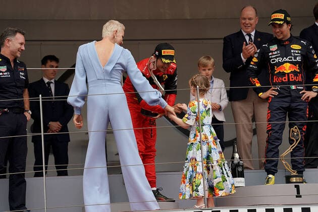 FORMULA 1 GRAND PRIX DE MONACO 2022 29 05 2022, Monaco Circuit, Monte Carlo, FORMULA 1 GRAND PRIX DE MONACO 2022 , in picture Charlene Lynette Grimaldi, Princess of Monaco, daughter Gabriella of Monaco, Carlos Sainz Jr ESP , Scuderia Ferrari nordphotoxGmbHx xBratic nph00250