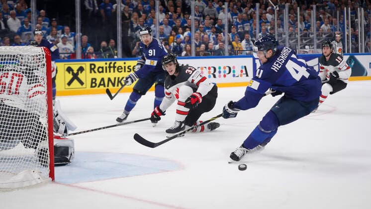 Eishockey, WM Finale, Finnland - Kanada Miro Heiskanen 41, FIN during the 2022 IIHF Ice hockey, Eishockey World Championship, WM, Weltmeisterschaft Gold medal match between Finland and Canada at the Nokia Arena on 29. May 2022 in Tampere, Finland. (Kalle Parkkinen Newspix24)  Copyright: xKallexParkkinenx np2429322102095