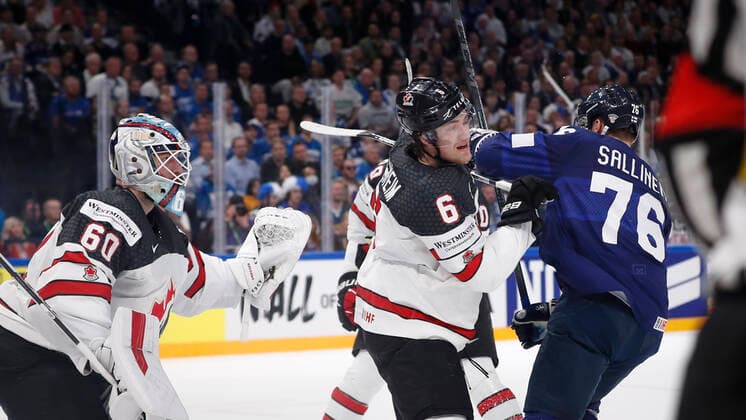 Eishockey, WM Finale, Finnland - Kanada ere Sallinen 76, FIN, Travis Sanheim 6, CAN, Christopher Driedger 60, CAN during the 2022 IIHF Ice hockey, Eishockey World Championship, WM, Weltmeisterschaft Gold medal match between Finland and Canada at the Nokia Arena on 29. May 2022 in Tampere, Finland. (Kalle Parkkinen Newspix24) Copyright: xKallexParkkinenx np2429335702101