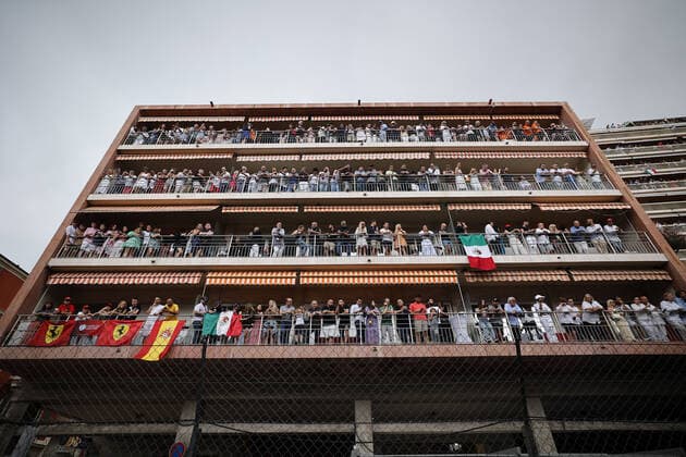 spectators, fans during the Formula 1 Grand Prix de Monaco 2022, 7th round of the 2022 FIA Formula One World Championship, WM, Weltmeisterschaft on the Circuit de Monaco, from May 27 to 29, 2022 in Monte-Carlo, Monaco - F1 - MONACO GRAND PRIX 2022 - Race DPPI Panoramic  0012201907474