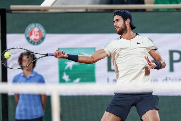 TENNIS - French Open 2022 PARIS,FRANCE,29.MAY.22 - TENNIS - ATP, Tennis Herren World Tour, French Open, Roland Garros, Grand Slam. Image shows Karen Khachanov ( ).  GEPAxpictures xPatrickxSteiner