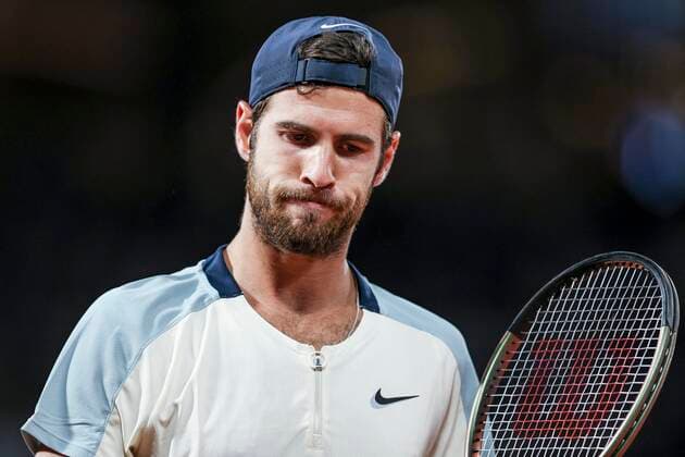 TENNIS - French Open 2022 PARIS,FRANCE,29.MAY.22 - TENNIS - ATP, Tennis Herren World Tour, French Open, Roland Garros, Grand Slam. Image shows Karen Khachanov ( ).  GEPAxpictures xPatrickxSteiner