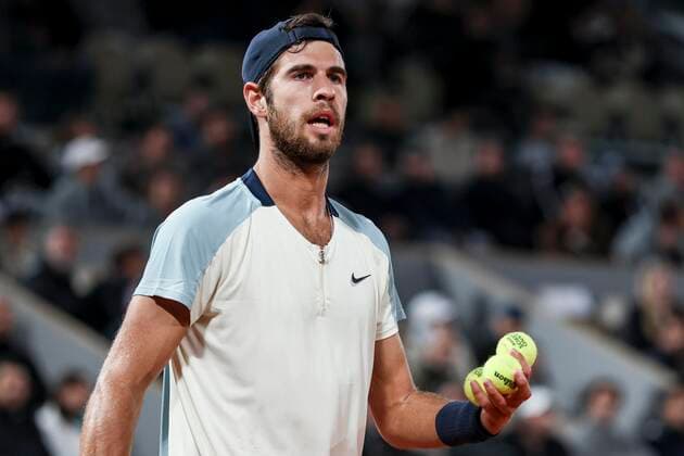 TENNIS - French Open 2022 PARIS,FRANCE,29.MAY.22 - TENNIS - ATP, Tennis Herren World Tour, French Open, Roland Garros, Grand Slam. Image shows Karen Khachanov ( ).  GEPAxpictures xPatrickxSteiner
