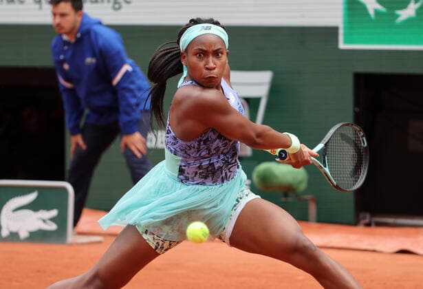 US Coco Gauff returns the ball to Elise Mertens of Belgium during their French Tennis Open match at Roland Garros near Paris, France, on Sunday May 29, 2022. Gauff won 6-3, 4-6, 6-3.  PAR20220529108 MAYAxVIDON-WHITE