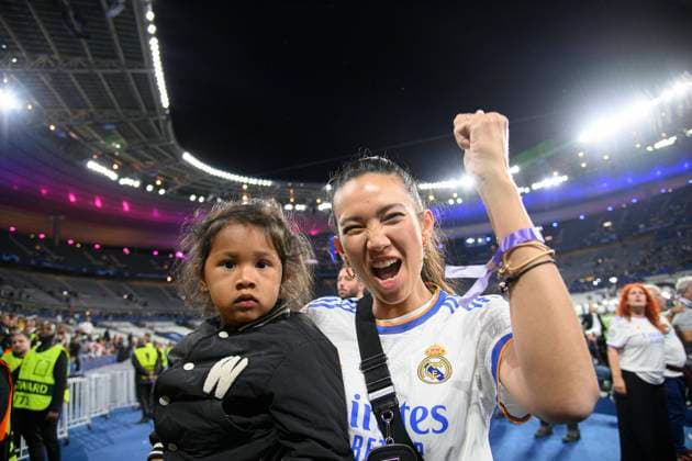 Cheering Shalimar HEPPNER wife of David ALABA Real not in picture and daughter, Football Champions League Final 2022, Liverpool FC LFC Real Madrid Real 0 1, on 28 05 2022 in Paris France Â