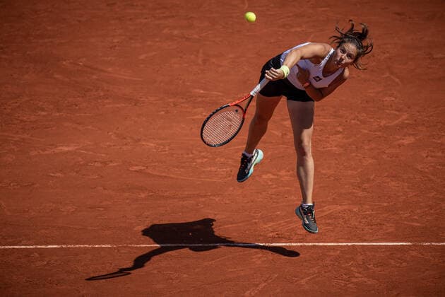 Daria KASATKINA (RUS) contre Camila GIORGI (ITA) TENNIS : Roland Garros 2022 - 1 8e de finale - 30 05 2022 AurelienMorissard Panoramic 