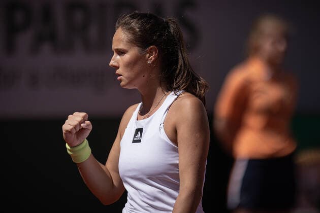 Daria KASATKINA (RUS) contre Camila GIORGI (ITA) TENNIS : Roland Garros 2022 - 1 8e de finale - 30 05 2022 AurelienMorissard Panoramic 