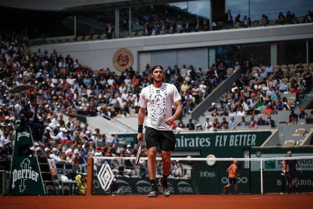 Stefanos TSITSIPAS (GRE) contre Holger RUNE (DEN) TENNIS : Roland Garros 2022 - 1 8e de finale - 30 05 2022 AurelienMorissard Panoramic 