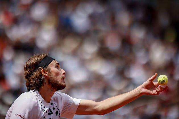 Stefanos TSITSIPAS (GRE) contre Holger RUNE (DEN) TENNIS : Roland Garros 2022 - 1 8e de finale - 30 05 2022 AurelienMorissard Panoramic 