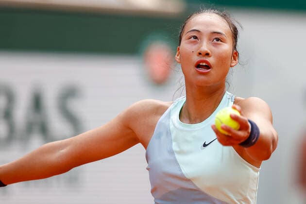 30 05 2022, tennis, French Open 2022 Roland Garros, FRA, Paris, Roland Garros image v Zheng Qinwen Copyright: HMBxMedia AntonioxBorga