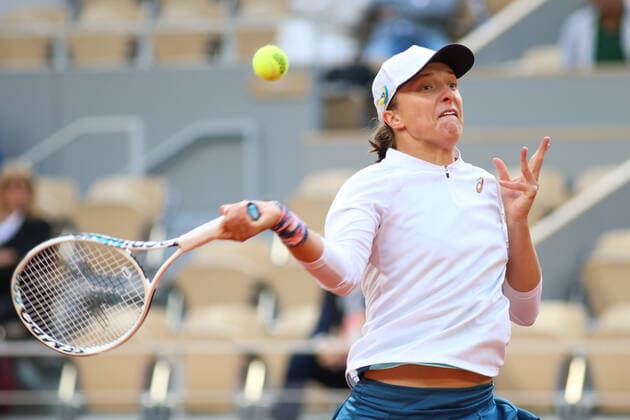2022 French Open - Day Nine Iga Swiatek during her match against Zheng Qinwen on Philipe Chatrier court in the 2022 French Open 4th Round. Paris France  Copyright: xIbrahimxEzzatx originalFilename:ezzat-notitle220530_npk1R.jpg