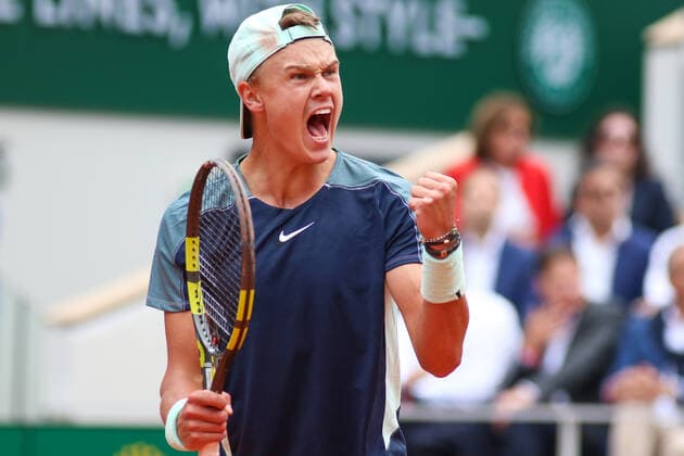 2022 French Open - Day Nine Holger Rune during his match against Stefanos Tsitsipas on Philipe Chatrier court in the 2022 French Open 4th Round. PARIS France  Copyright: xIbrahimxEzzatx originalFilename:ezzat-notitle220530_npEiN.jpg