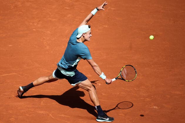 2022 French Open - Day Nine Holger Rune during his match against Stefanos Tsitsipas on Philipe Chatrier court in the 2022 French Open 4th Round. PARIS France  Copyright: xIbrahimxEzzatx originalFilename:ezzat-notitle220530_npYdK.jpg