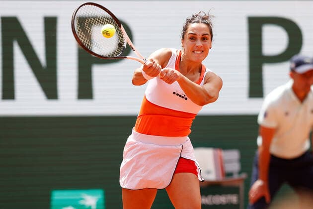 31 05 2022, Tennis, French Open 2022 Roland Garros, FRA, Paris, Roland Garros Image v l Martina Trevisan ITA Copyright: HMBxMedia AntonioxBorga