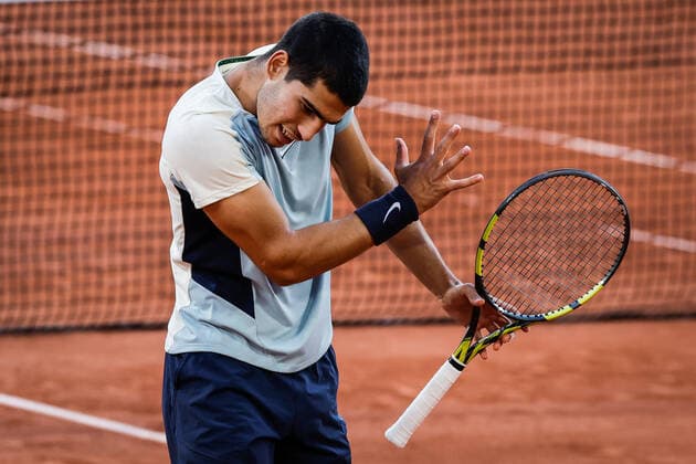 May 31, 2022, Paris, France, France: Carlos ALCARAZ of Spain looks dejected during the Day ten of Roland-Garros 2022, French Open 2022, Grand Slam tennis tournament at the Roland-Garros stadium on May 31, 2022 in Paris, France. Paris France - ZUMAm308 20220531_zsp_m308_039 Copyright: xMatthieuxMirvillex