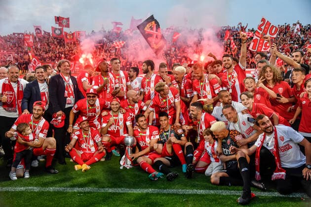Photo Claudio Furlan LaPresse 31 May 2022 Monza (Italy) News Berlusconi s Monza promoted to Serie A for first time in club history.In the pic: Monza players during the party at the Brianteo Stadium  Copyright: xClaudioxFurlan LaPressex