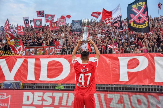 Photo Claudio Furlan LaPresse 31 May 2022 Monza (Italy) News Berlusconi s Monza promoted to Serie A for first time in club history.In the pic: Dany Mota during the party at the Brianteo Stadium  Copyright: xClaudioxFurlan LaPressex