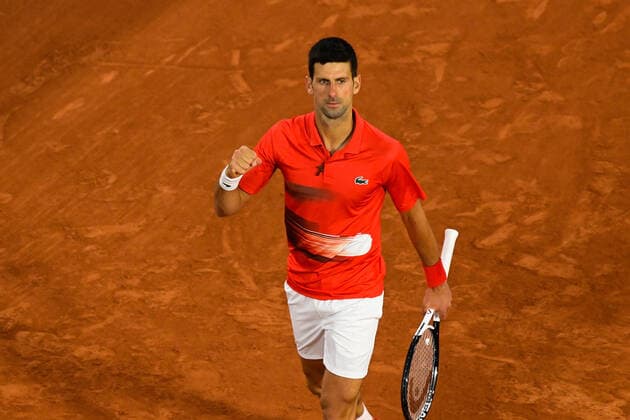 Attitude - Joie de Novak Djokovic ( Serbie ) TENNIS : Roland Garros 2022 - Internationaux de France - 31 05 2022 FedericoPestellini Panoramic 