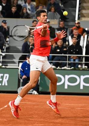 Rafael Nadal vs Novak Djokovic TENNIS : Internationnaux de France - Roland Garros 2022 30 05 2022 quart de finale hommes Mao Panoramic 