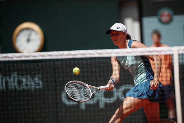 Iga SWIATEK (POL) contre Jessica PEGULA (USA) TENNIS : Roland Garros 2022 - 1 4e de finale - 01 06 2022 AurelienMorissard Panoramic 