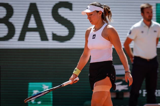 June 1, 2022, Paris, France, France: Jessica PEGULA of United States looks dejected during the Day eleven of Roland-Garros 2022, French Open 2022, Grand Slam tennis tournament at the Roland-Garros stadium on June 01, 2022 in Paris, France. Paris France - ZUMAm308 20220601_zsp_m308_012 Copyright: xMatthieuxMirvillex