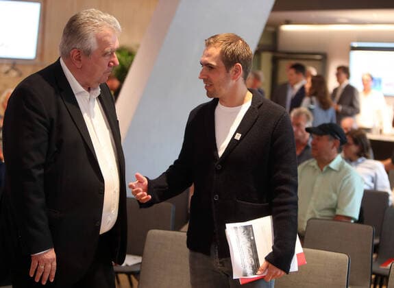 01 06 22 Football UEFA EM Euro 2024 Kick Off Event Stuttgart Germany, Stuttgart, 01 06 2022, Football, UEFA EM Euro 2024 Kick Off Event Stuttgart v l Peter Frymuth Vice President DFB , Philipp Lahm Tournament Director
